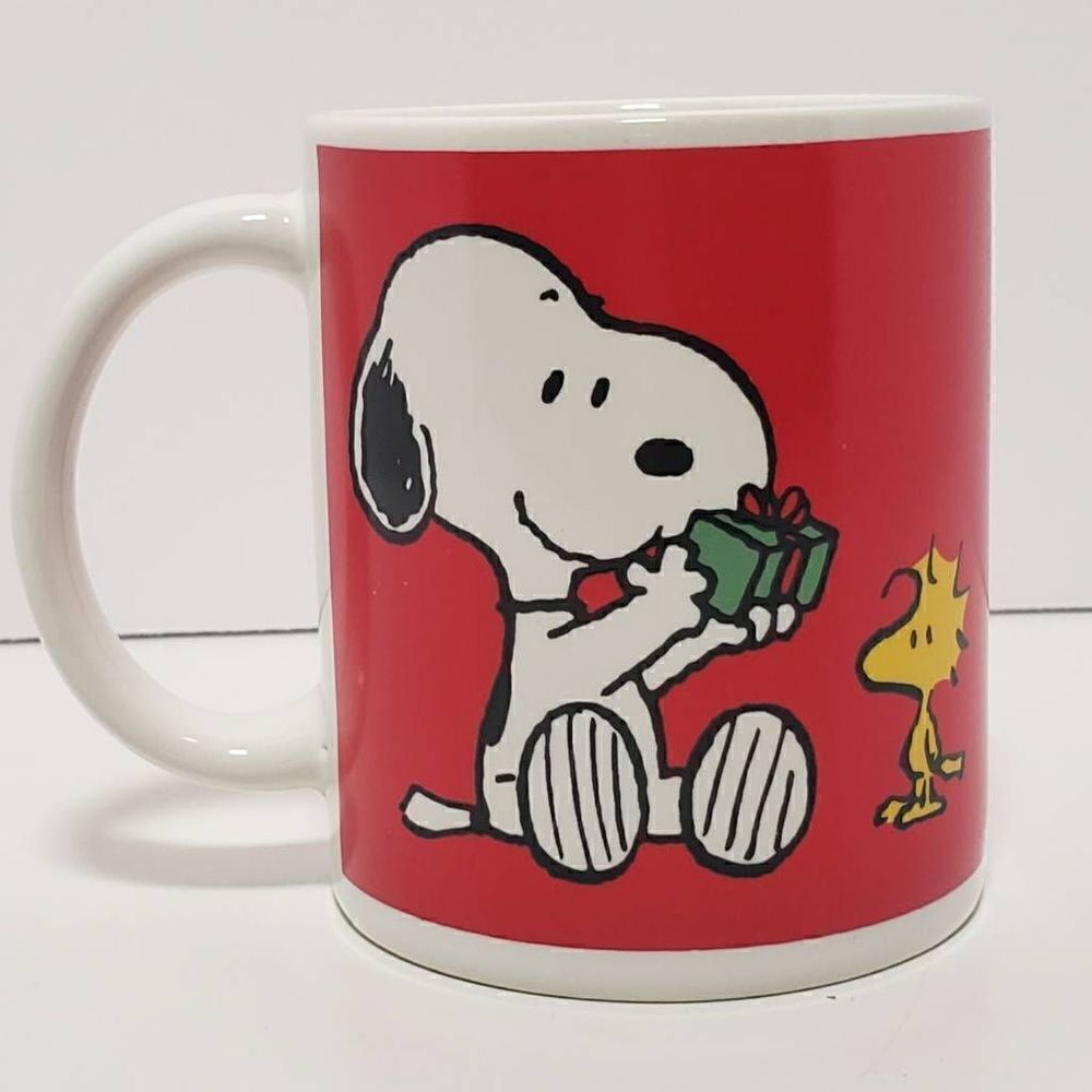 Vintage Red Snoopy Woodstock Gift Giving Holiday Coffee Mug